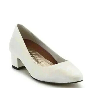Walking Cradles Heidi White Leather pump Size 9.5 Wide Save $50.00